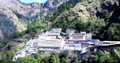 taxi for vaishno devi from delhi