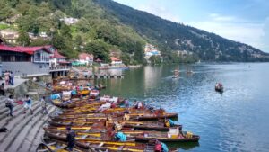 Delhi to Nainital Taxi