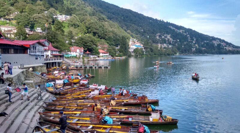 Delhi to Nainital Taxi